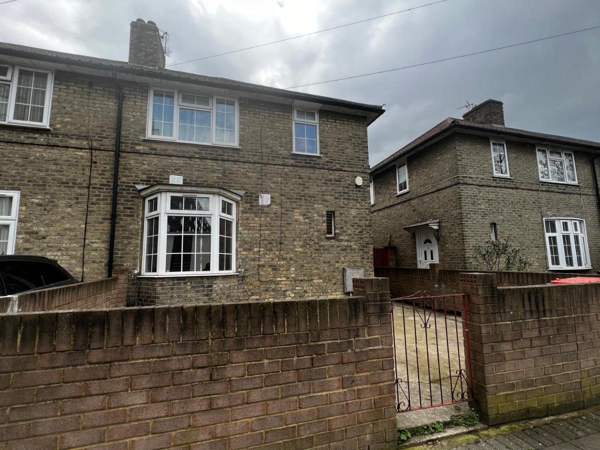 Good Priced Double Rooms In Sherperds Bush London Kültér fotó