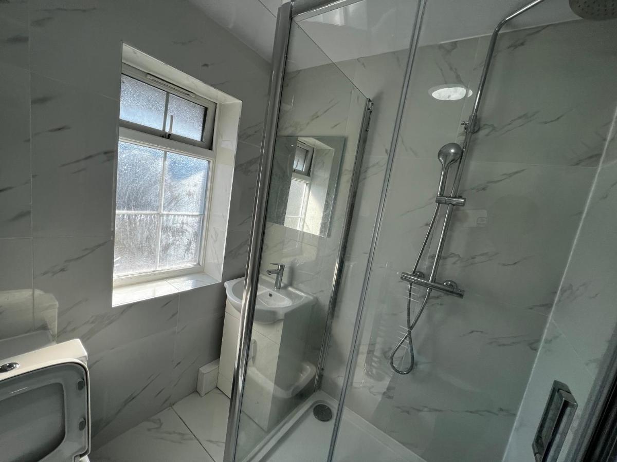 Good Priced Double Rooms In Sherperds Bush London Kültér fotó