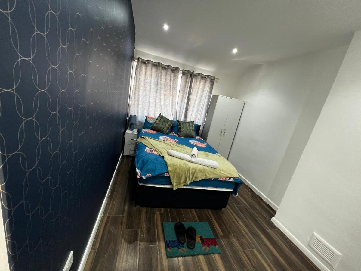 Good Priced Double Rooms In Sherperds Bush London Kültér fotó